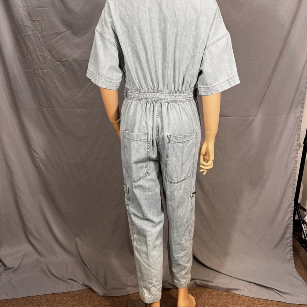 Super stylish Zara denim jumpsuit! - Picture 4 of 8